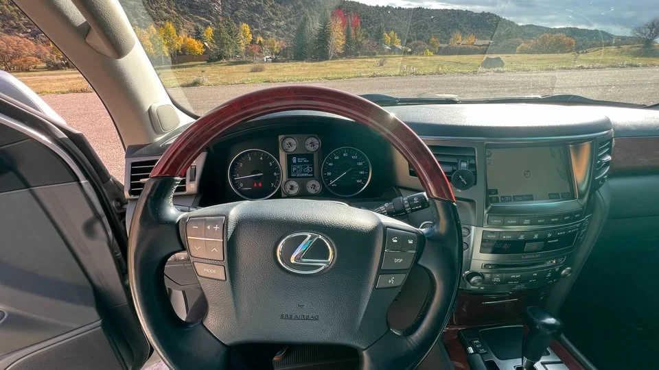 2008 Lexus LX 3rd Gen - Image 5 of 10