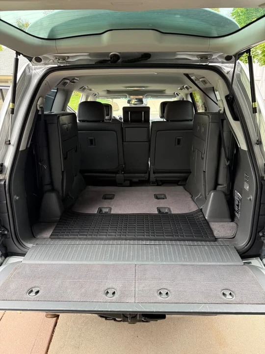 2008 Lexus LX 3rd Gen - Image 7 of 7