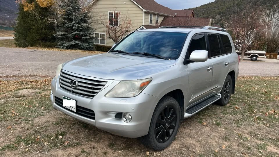 2008 Lexus LX 3rd Gen - Image 2 of 10