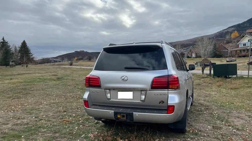 2008 Lexus LX 3rd Gen - Image 4 of 10