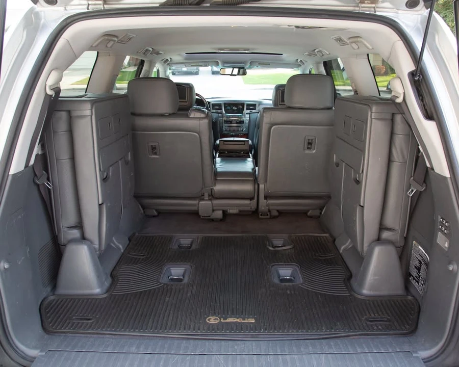 2008 Lexus LX 3rd Gen - Image 16 of 19
