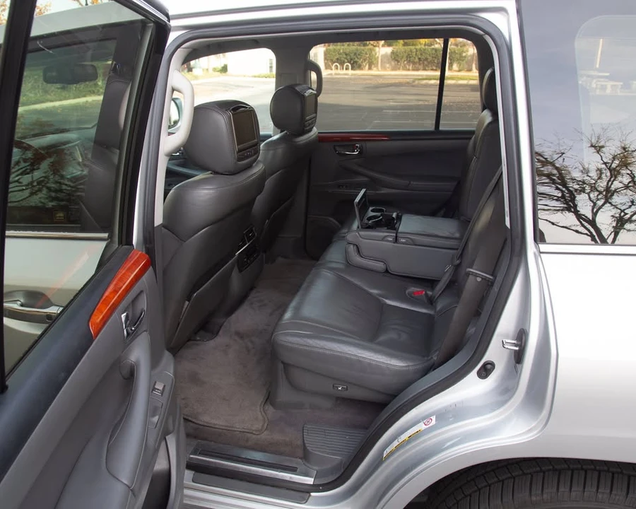 2008 Lexus LX 3rd Gen - Image 14 of 19
