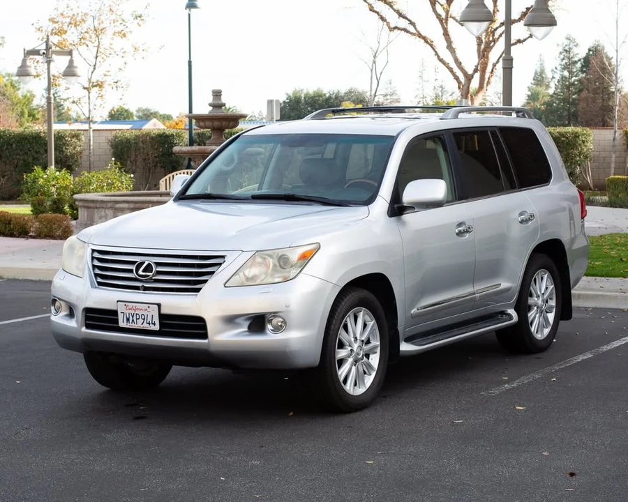 2008 Lexus LX 3rd Gen - Image 5 of 19