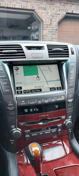 2008 Lexus LX 3rd Gen - Image 3 of 5