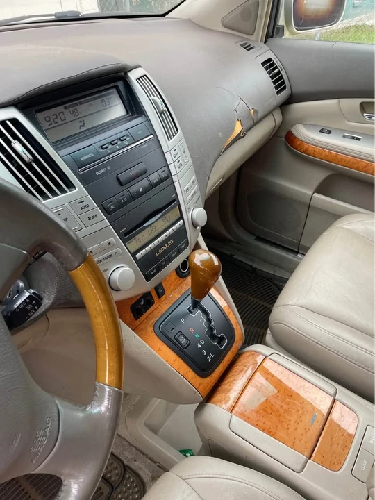 2008 Lexus RX 2nd Gen - Image 18 of 19
