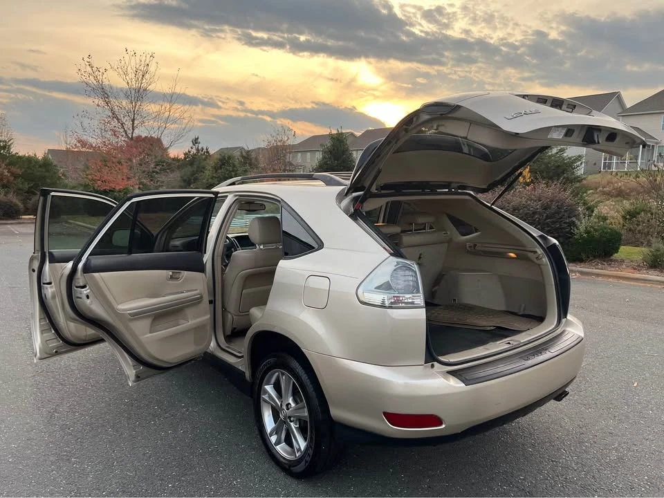 2008 Lexus RX 2nd Gen - Image 3 of 19