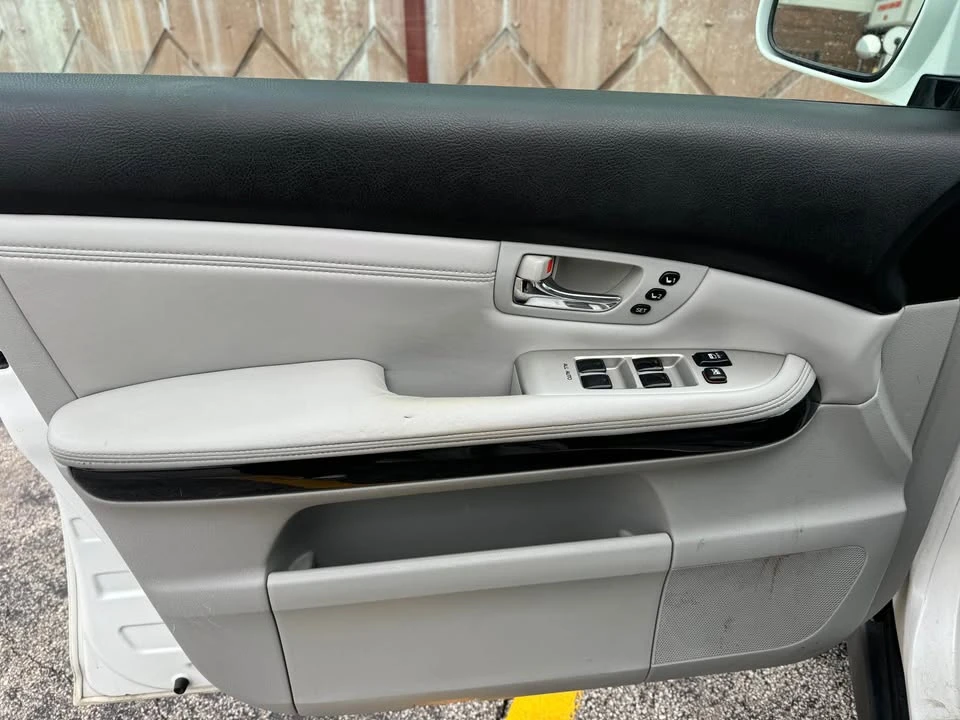 2008 Lexus RX 2nd Gen - Image 9 of 16
