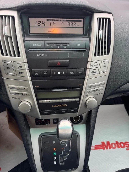 2008 Lexus RX 2nd Gen - Image 9 of 11