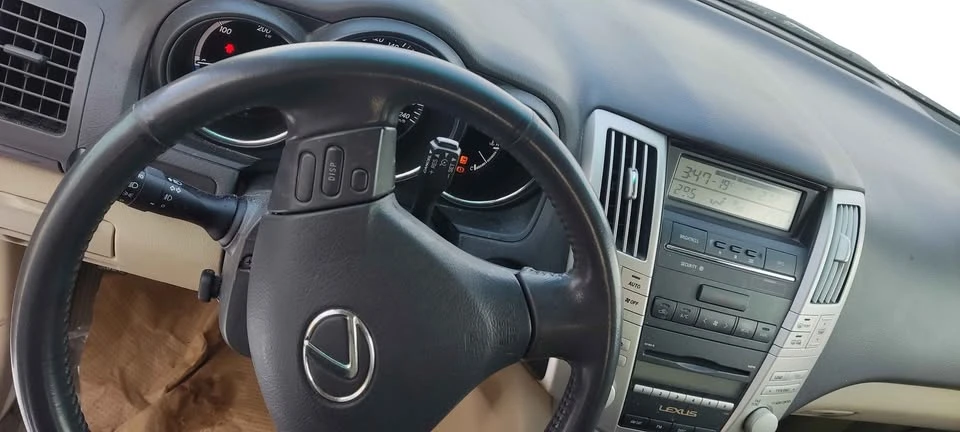2008 Lexus RX 2nd Gen - Image 17 of 19