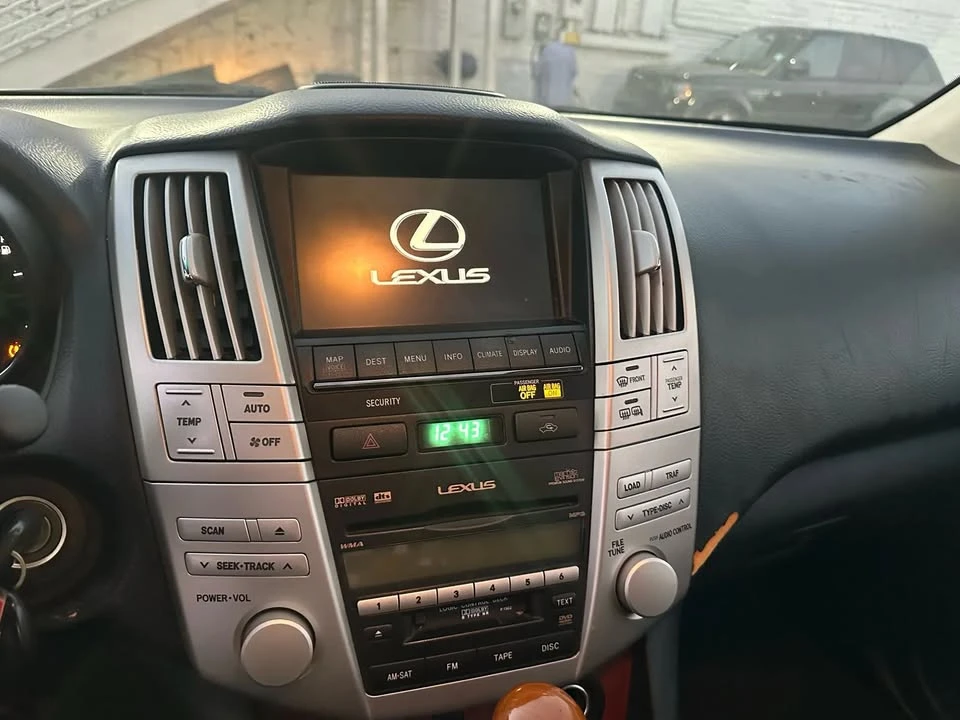 2008 Lexus RX 2nd Gen - Image 7 of 14