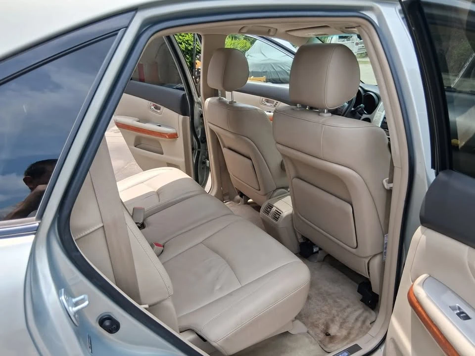 2008 Lexus RX 2nd Gen - Image 11 of 20