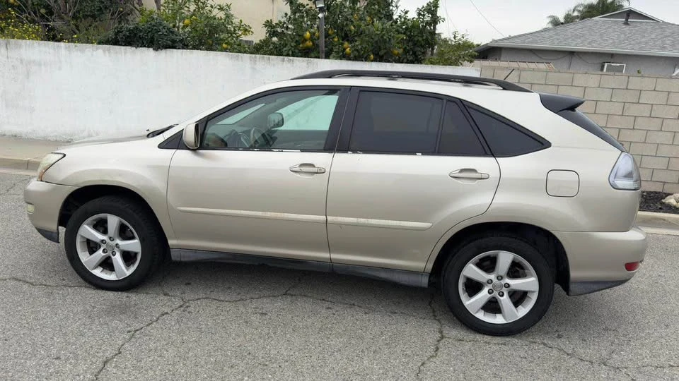 2008 Lexus RX 2nd Gen - Image 5 of 11