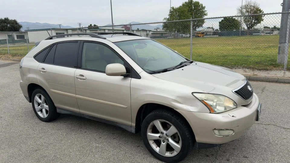 2008 Lexus RX 2nd Gen - Image 4 of 11