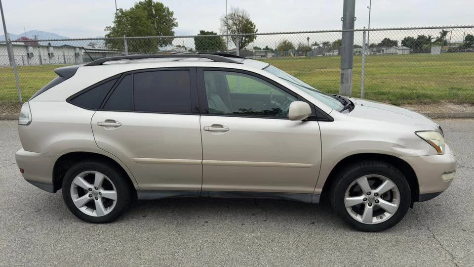 2008 Lexus RX 2nd Gen - Image 2 of 11