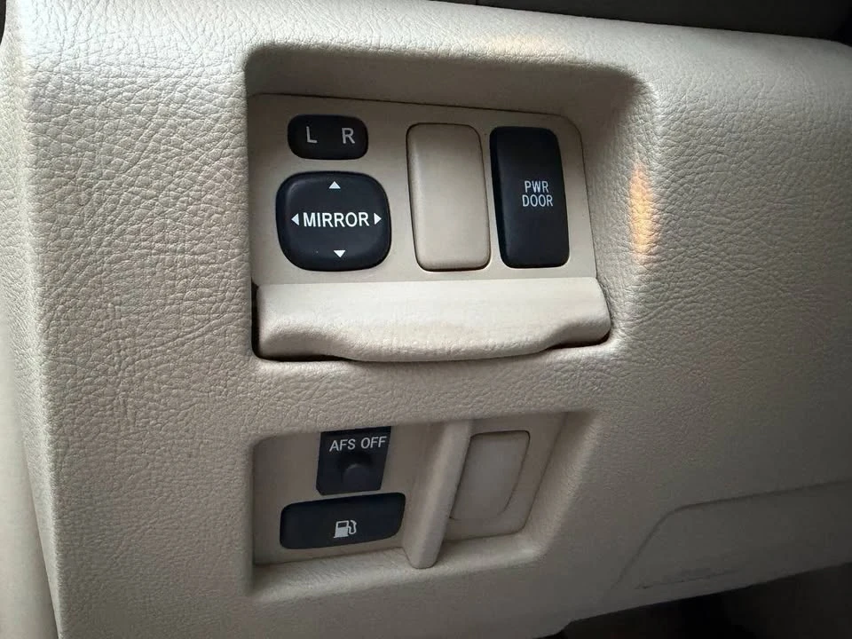 2008 Lexus RX 2nd Gen - Image 15 of 19