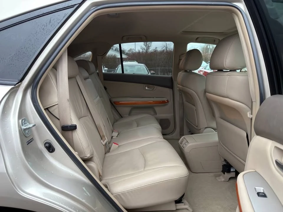 2008 Lexus RX 2nd Gen - Image 17 of 19
