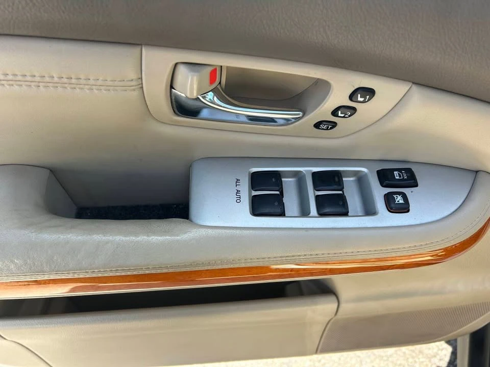 2008 Lexus RX 2nd Gen - Image 16 of 16