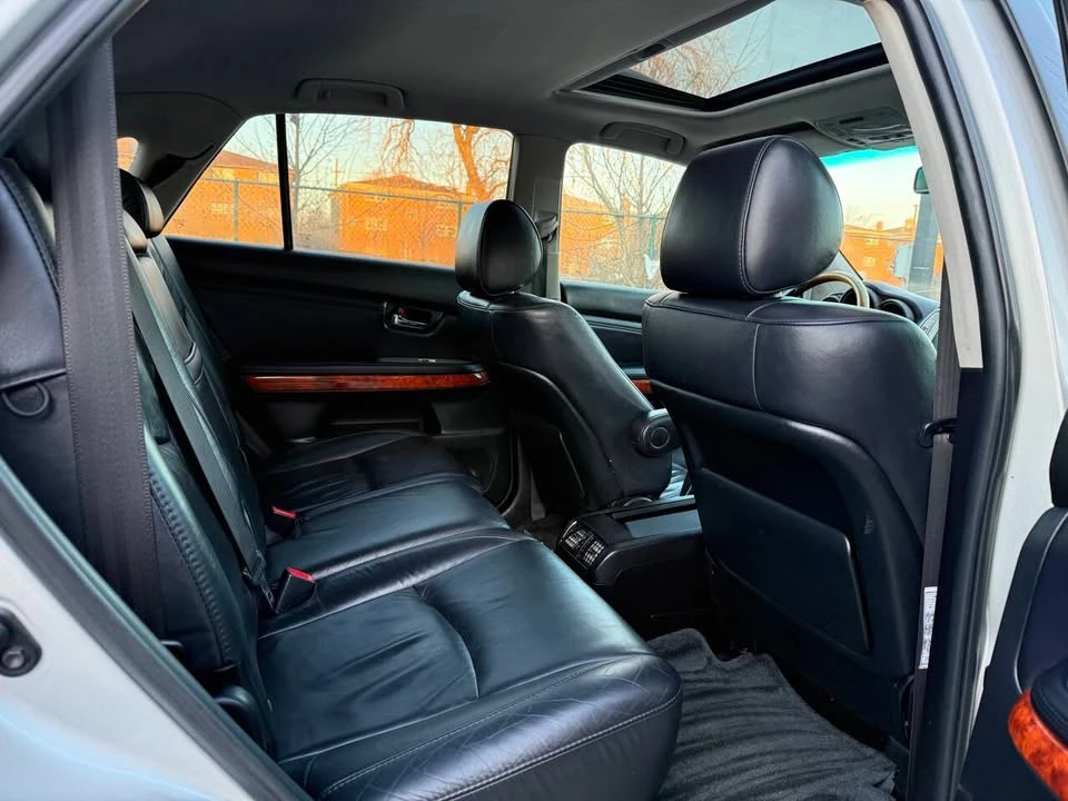 2008 Lexus RX 2nd Gen - Image 15 of 19