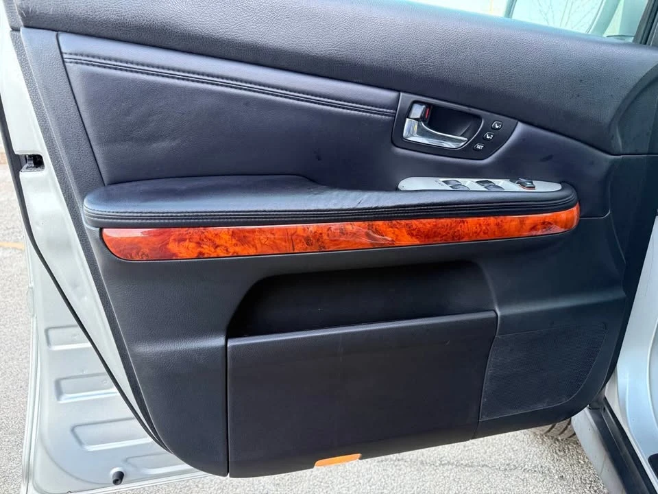 2008 Lexus RX 2nd Gen - Image 10 of 19