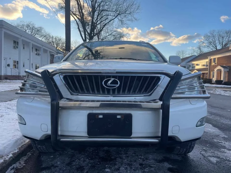 2008 Lexus RX 2nd Gen - Image 3 of 11