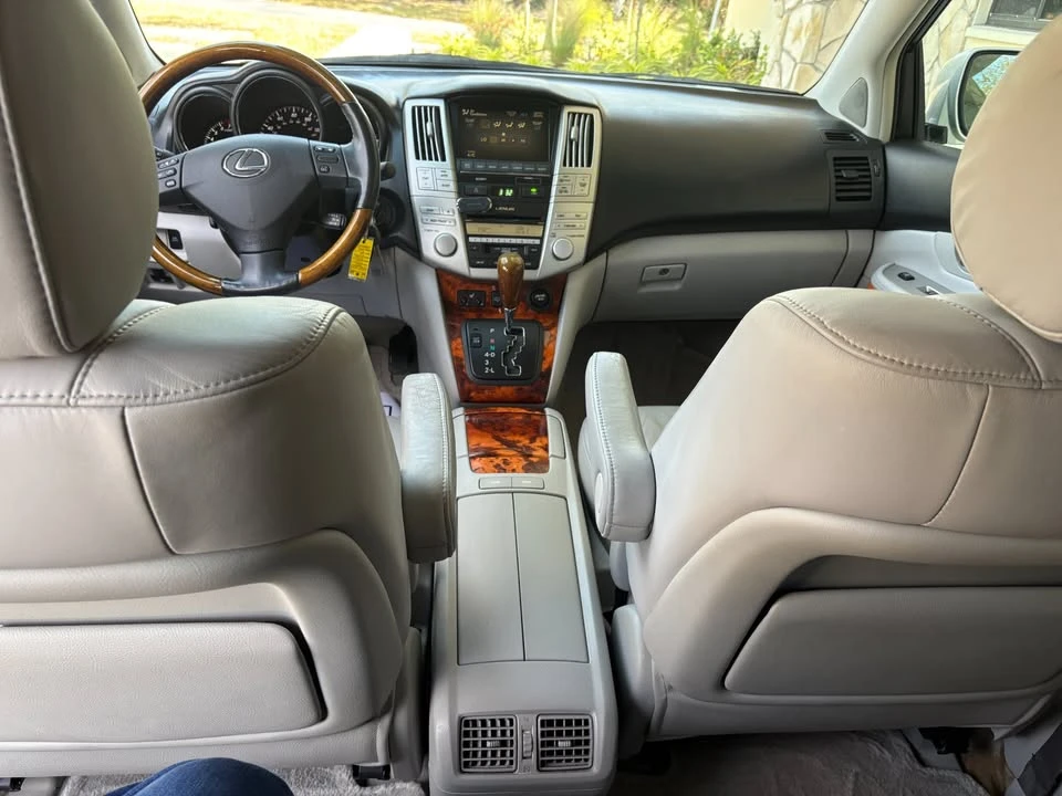 2008 Lexus RX 2nd Gen - Image 13 of 17