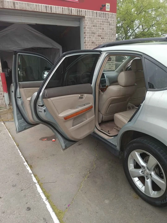 2008 Lexus RX 2nd Gen - Image 2 of 3