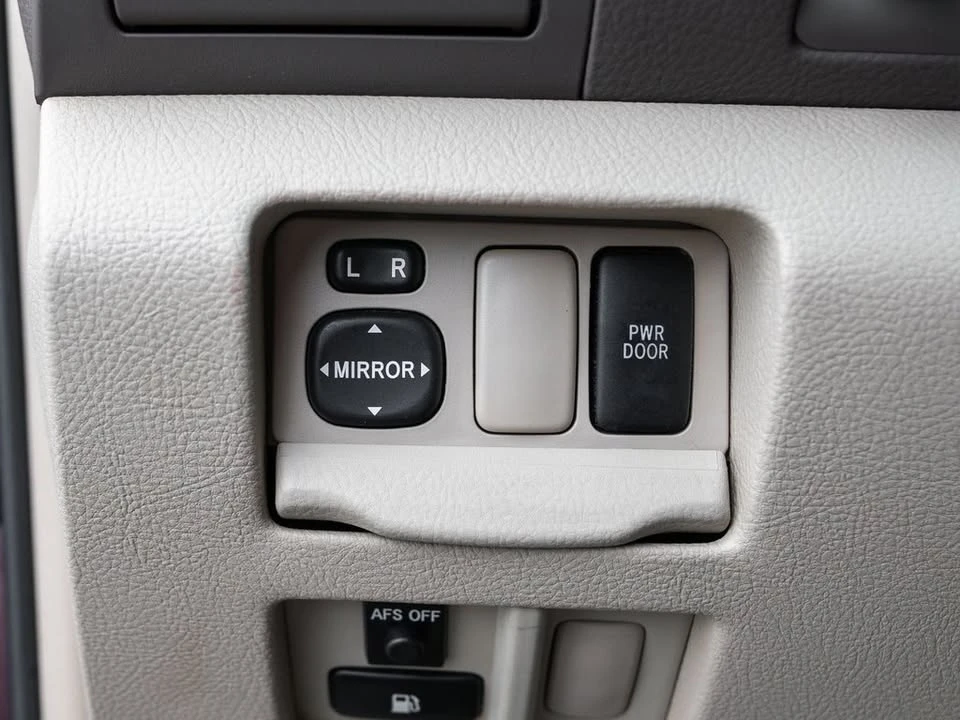 2008 Lexus RX 2nd Gen - Image 11 of 20