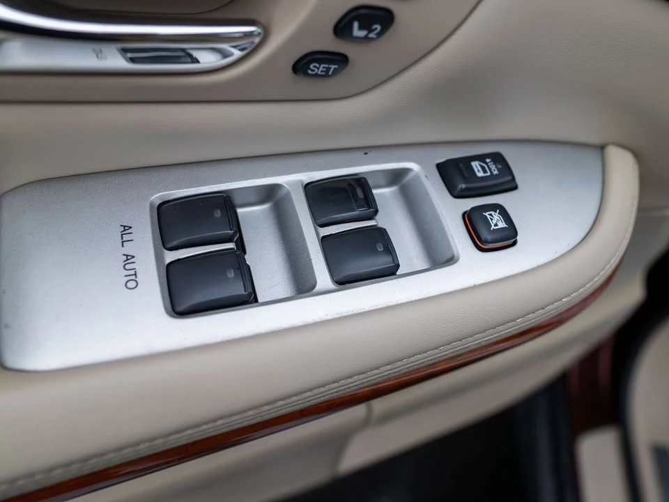 2008 Lexus RX 2nd Gen - Image 9 of 20