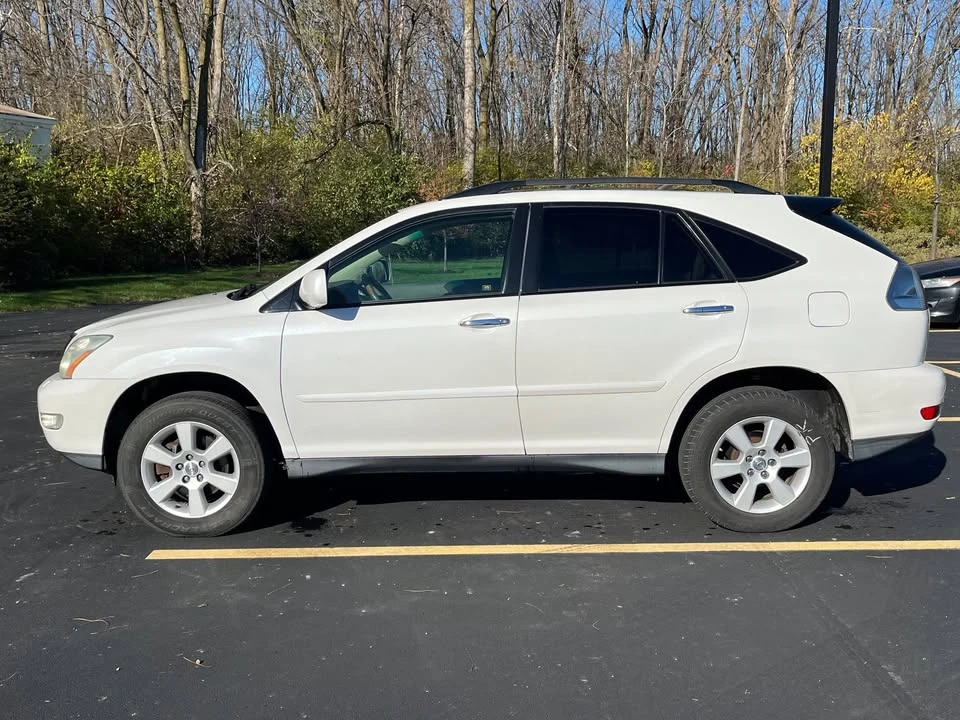 2008 Lexus RX 2nd Gen - Image 3 of 11