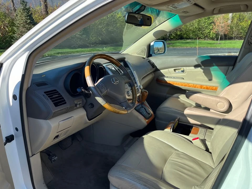 2008 Lexus RX 2nd Gen - Image 9 of 11