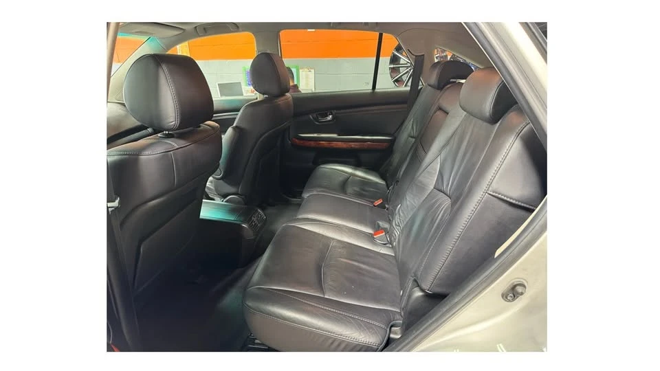 2008 Lexus RX 2nd Gen - Image 9 of 10