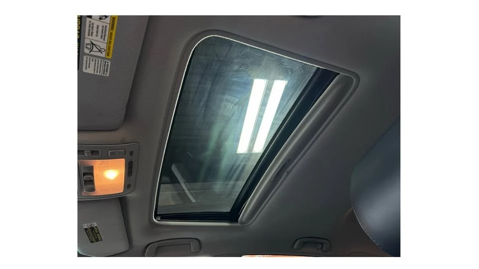 2008 Lexus RX 2nd Gen - Image 7 of 10