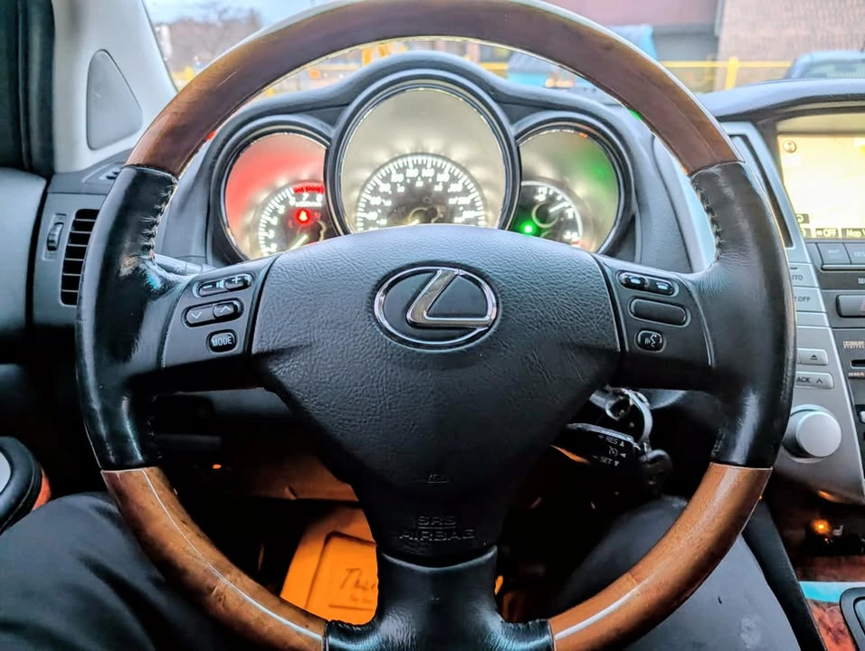 2008 Lexus RX 2nd Gen - Image 19 of 20