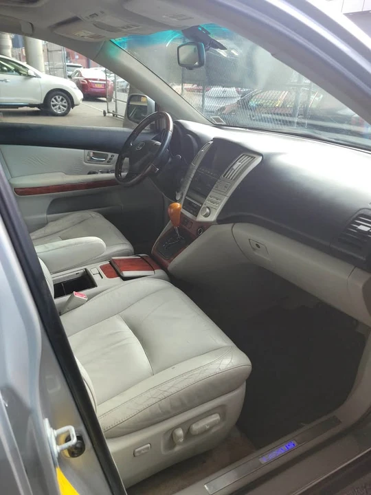 2008 Lexus RX 2nd Gen - Image 4 of 7