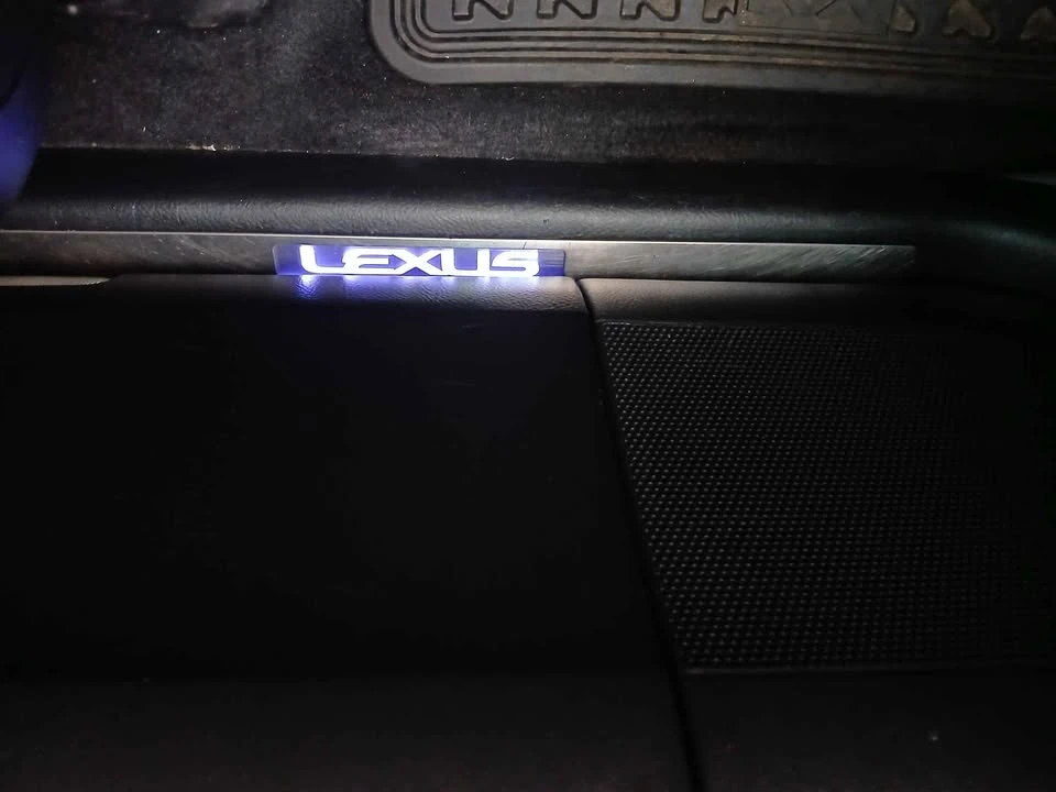2008 Lexus RX 2nd Gen - Image 11 of 15