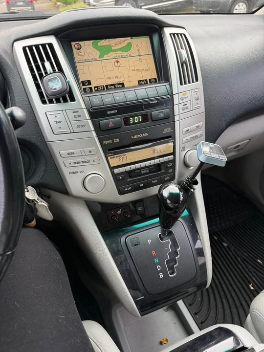 2008 Lexus RX 2nd Gen - Image 4 of 9