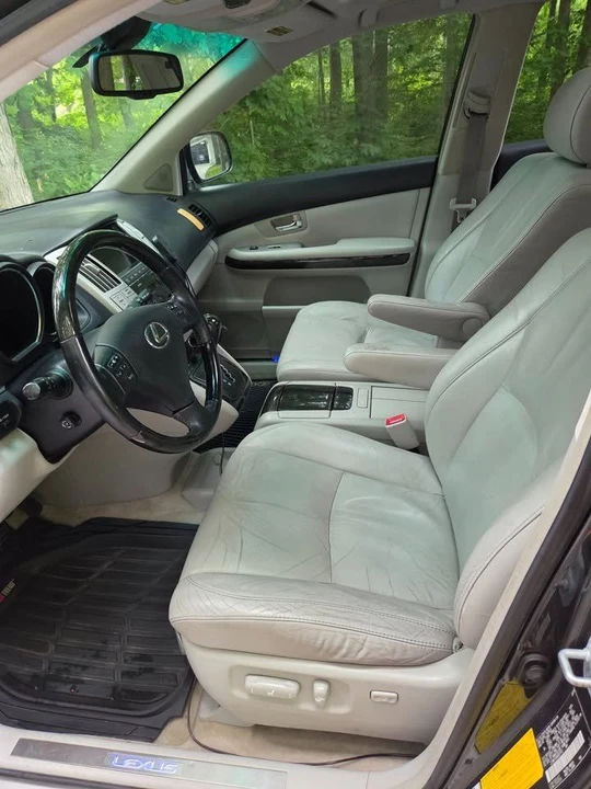 2008 Lexus RX 2nd Gen - Image 3 of 12