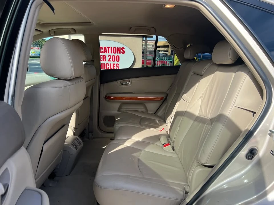 2008 Lexus RX 2nd Gen - Image 5 of 10