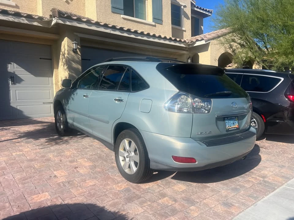 2008 Lexus RX 2nd Gen - Image 2 of 10