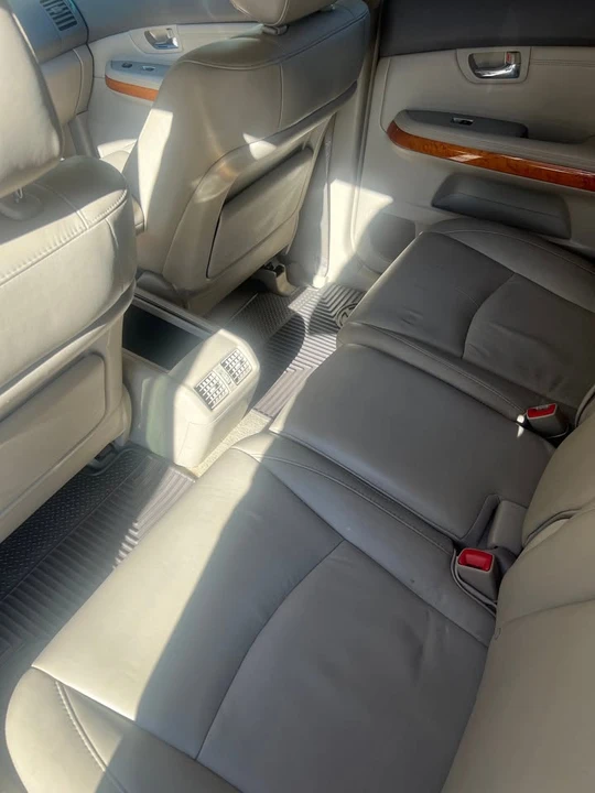 2008 Lexus RX 2nd Gen - Image 5 of 10