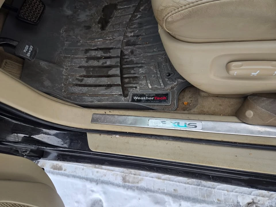 2008 Lexus RX 2nd Gen - Image 6 of 9