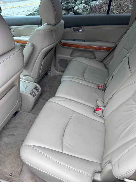 2008 Lexus RX 2nd Gen - Image 11 of 16