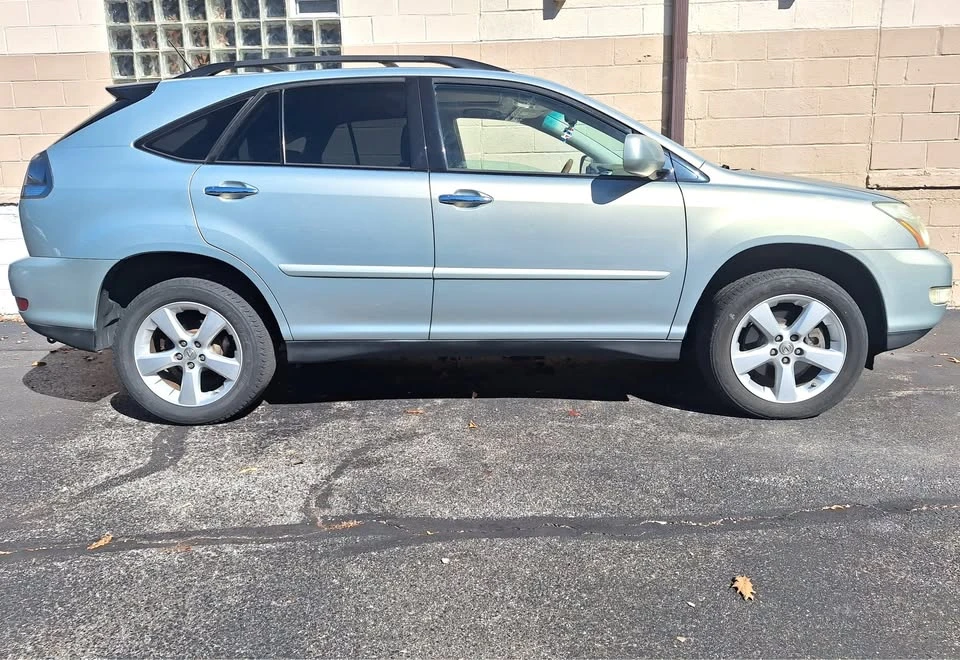 2008 Lexus RX 2nd Gen - Image 5 of 12
