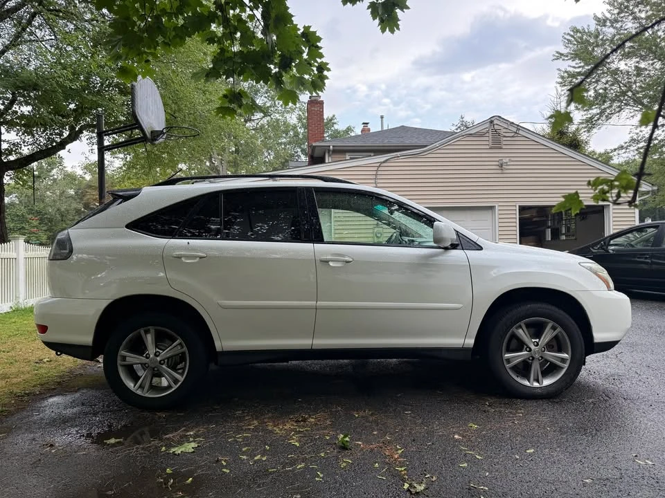 2008 Lexus RX 2nd Gen - Image 3 of 8