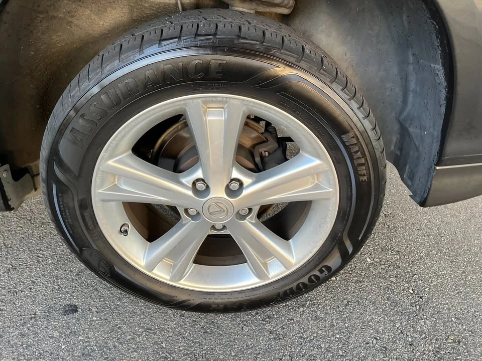 2008 Lexus RX 2nd Gen - Image 11 of 19