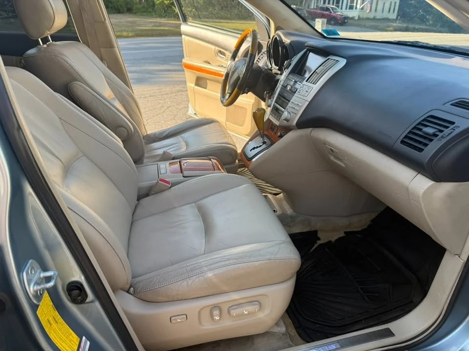 2008 Lexus RX 2nd Gen - Image 12 of 20