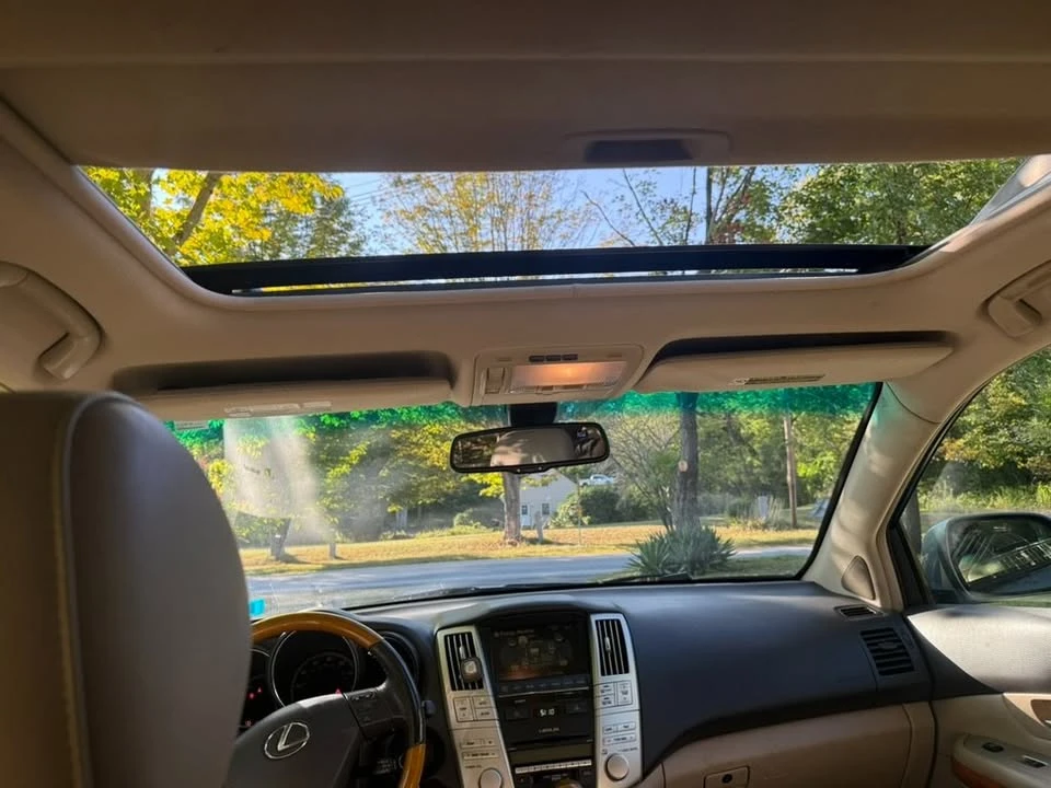 2008 Lexus RX 2nd Gen - Image 19 of 20