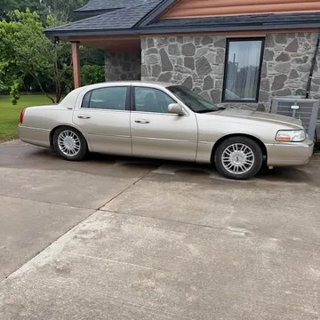 2008 Lincoln Continental Signature Sedan