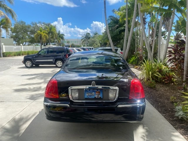 2008 Lincoln Town Car - Image 7 of 21