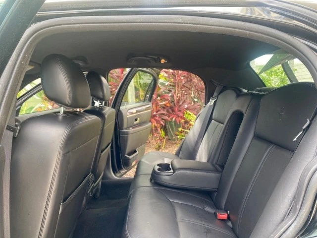 2008 Lincoln Town Car - Image 15 of 21